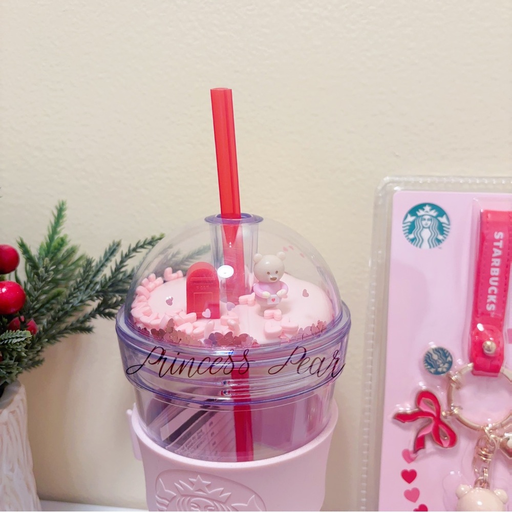 Starbucks Korea Valentine 2019 Bearista Dome Cup with keychain - Picture 2 of 9